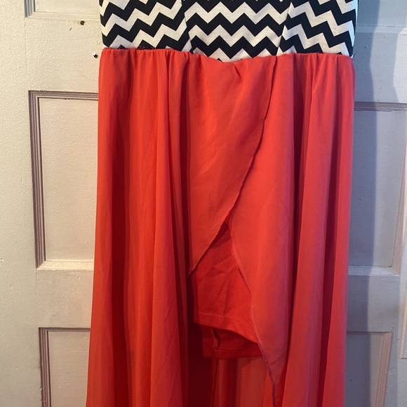 Strapless Dress - Picture 3 of 8